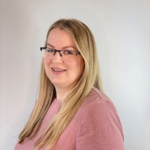 Louise Pitts